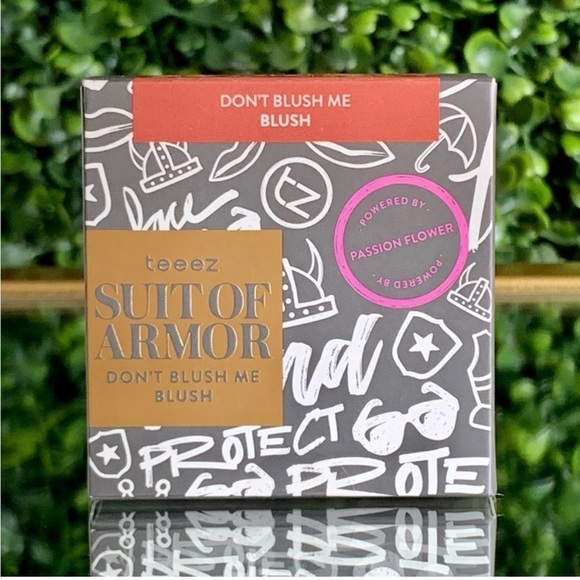 NEW TEEEZ Cosmetics Suit Of Armor Don’t Blush Me Blusher in Mauve - Picture 2 of 6